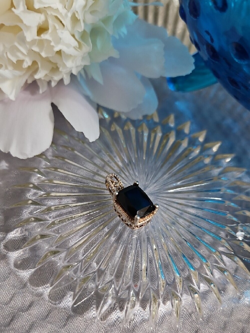 D'Joy 925 Sterling Silver Black Onyx Emerald Cut Pointed Bezel Filigree Pendant